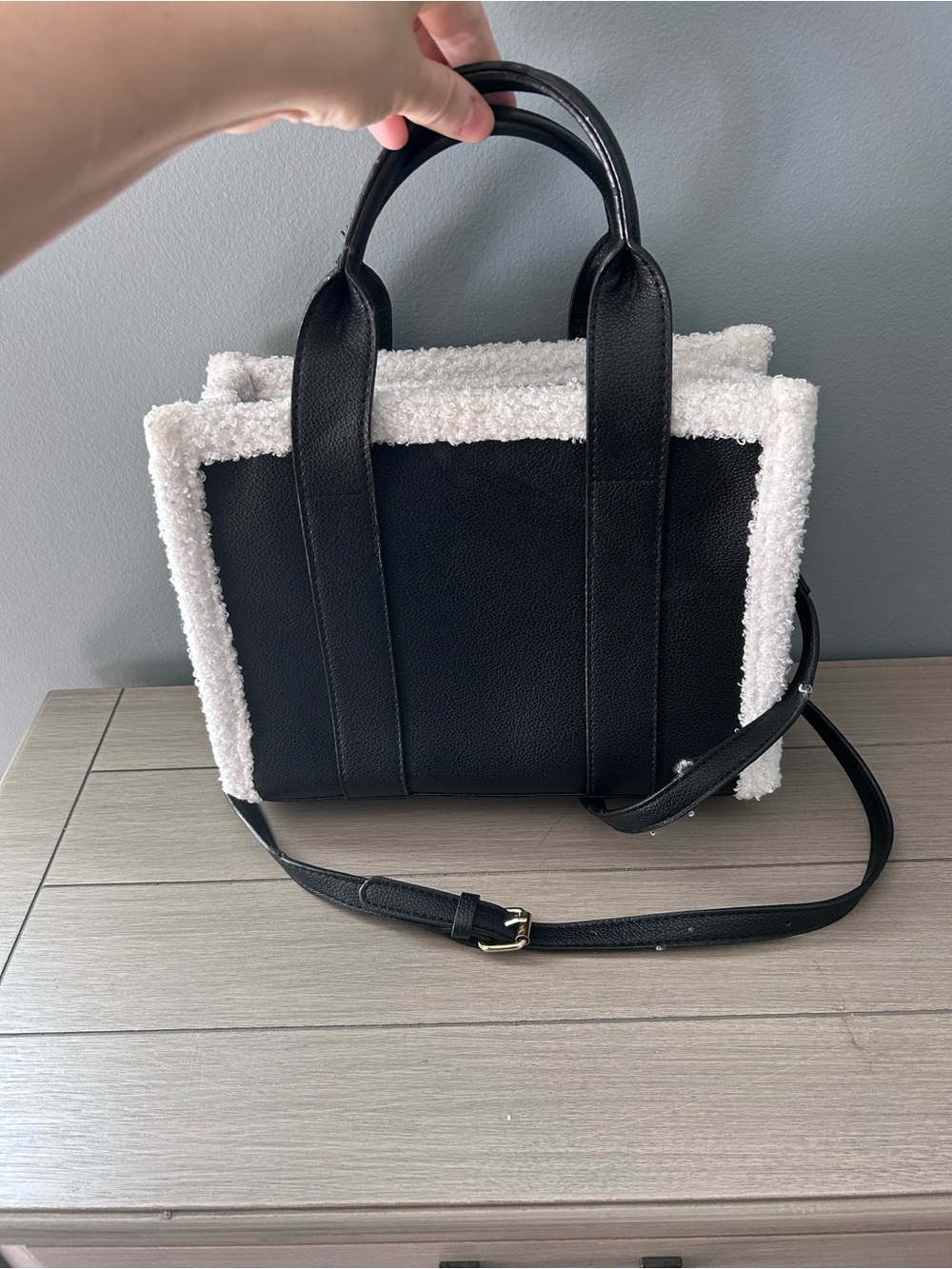THE TOTE BAG Black and White Sherpa Trim Tote - Picture 3 of 12
